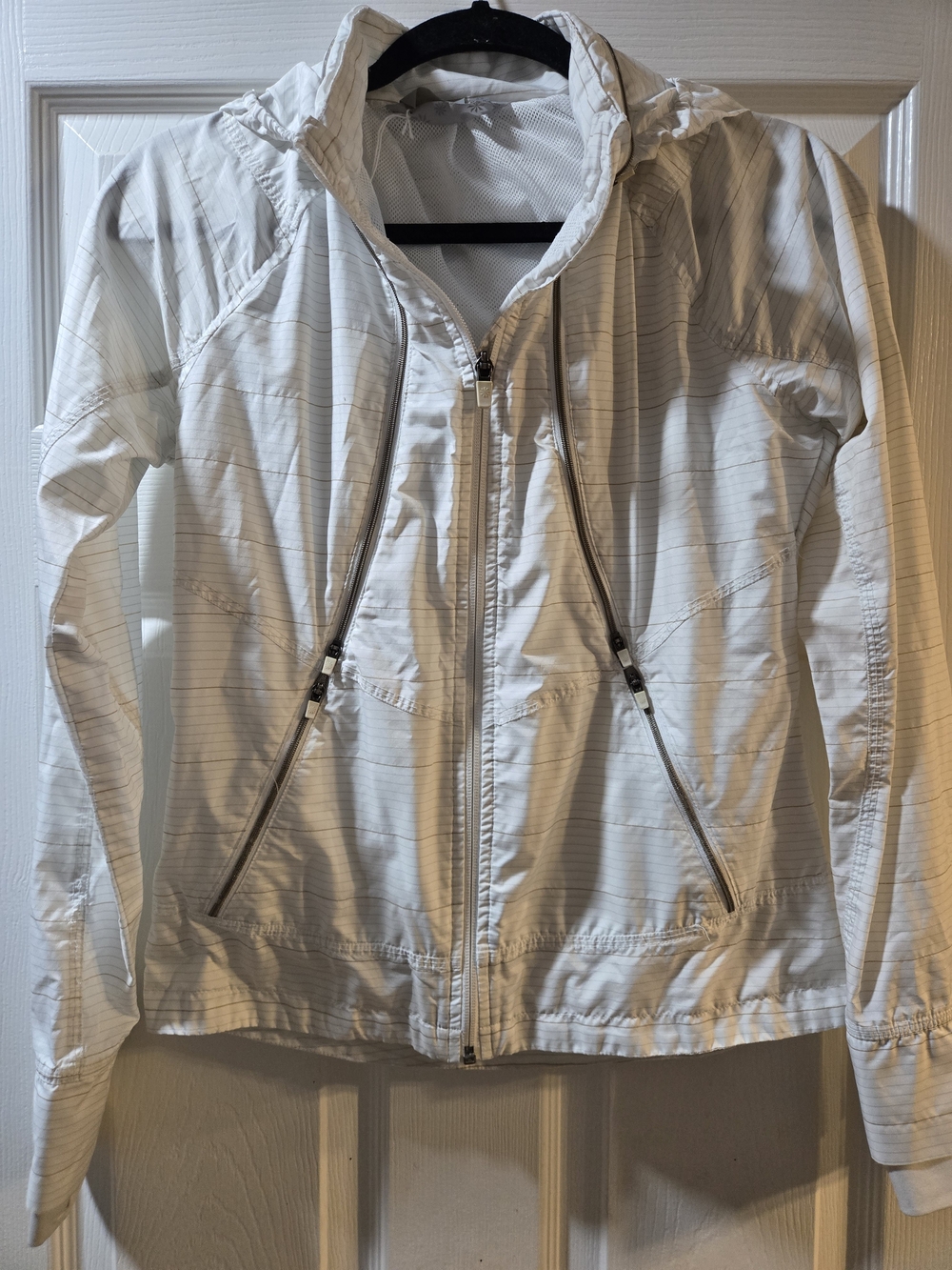 Athleta White Hooded Lightweight Utility Jacket